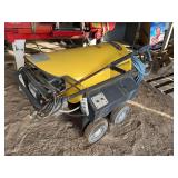 Industrial electric power washer, bldg:green