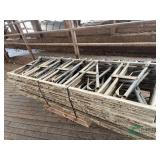 Freudenthal Self catch head gates, 5 head, 12 ft long, (8)