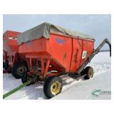 Killbros 385 Seed wagon on John Deere gear, Killbros auger