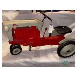 Ford 900 Pedal Tractor with lights, Scale Models