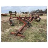 International 5 bottom plow, row:8