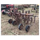 2 row cultivator 3 pt., row:8