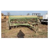 John Deere 8200 Grain Drill, row: 10