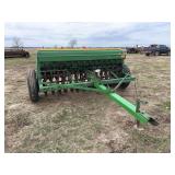 John Deere 8250 8' grain drill, row:10