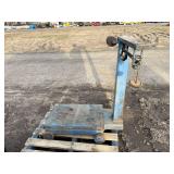 Scale & 4' Grain Auger, row: 6