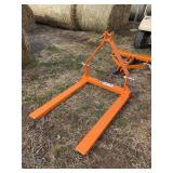 Tractor 3 pt. pallet forks, row:8