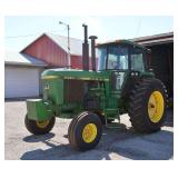 John Deere 4440