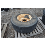 Kuhn Spreader Tire