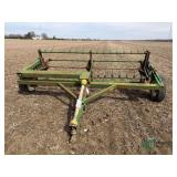 Pequa 910 Hay Tedder/ Fluffer