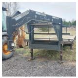 2005 Tow Master 25' Gooseneck Trailer