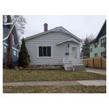 812 Cleo Street, Lansing, MI 48915