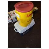 Igloo cooler and blue box cooler