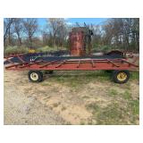 John Deere Round Bale Wagon