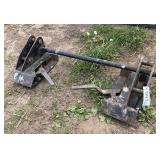 Quick Attach Plate - came off of New Holland 78 tractor, row:5