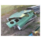 John Deere A parts - complete tin work including fenders, row:7