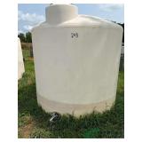 2100 gallon poly tank