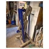 Shop Crane