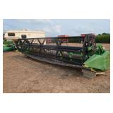John Deere 620 grain platform
