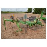 John Deere 915 5 shank ripper