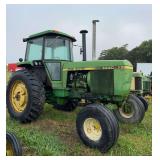 John Deere 4440 Tractor, K, row:1