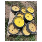 (12) Gauge wheels & arms off of a John Deere 1700, row:8