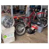1982 Honda XLR500 & (4) car rims aluminum bldg:green