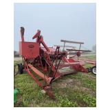 Ford I6- 47 pull type combine, row:5