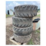 14 x 7.5 skid steer tires, row:5