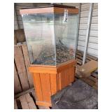 Fish tank, stand, & Amana microwave, bldg:green