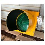120 volt turn signal light, bldg:green