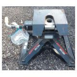 Demco Recon 5th Wheel Hitch