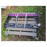 Quick attach skid steer bale spear, row:8