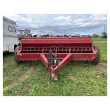 International grain/hay drill, row:2