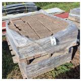 (2) Pallets Holland Stone Pavers, row:11