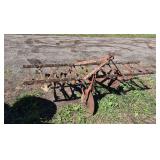 1940's Dearborn Corn Cultivator, row:4