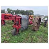 1932-1938 F-12 row crop 3-wheel tractor on steel, row:7