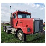 1989 International Semi Tractor, K, row:2