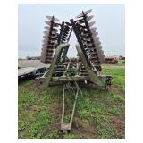 John Deere 230 disc 27' rear hitch, row:2
