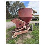 New Holland feed grinder, row:3