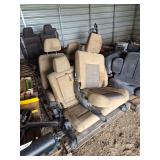 2011-16 Ford Super Duty F-250-550 seats and center console, bldg:green