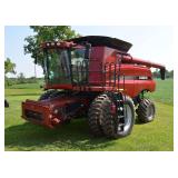 Case IH 8120 Combine