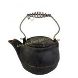 Cast Iron kettle With Wire Handle