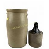 Bee sting butter churn crock with wooden lid,