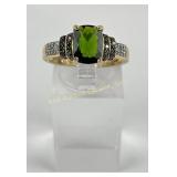 3.569 Gram Sterling ring with Green Gemstone and A