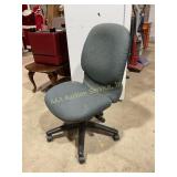 Fabric adjustible desk chair