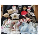 Christmas Decorations, Miniture pewter nativity, O