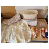 Dolly Travel Hamper With Dolls, Accessories