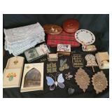 Decorative Items, placemats Textiles, metal Plaque