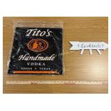 Titoï¿½s Vodka Bar Mat, Cocktails Sign