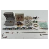 Costume Jewelry: Linser mulitcolor bracelet,